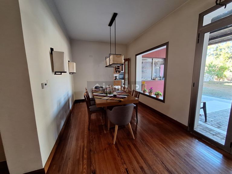 Casa en Venta en Capital, Mendoza