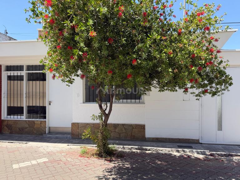 Casa en Venta en Godoy Cruz, Mendoza