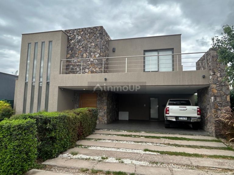 Casa en Alquiler en Guaymallen, Mendoza