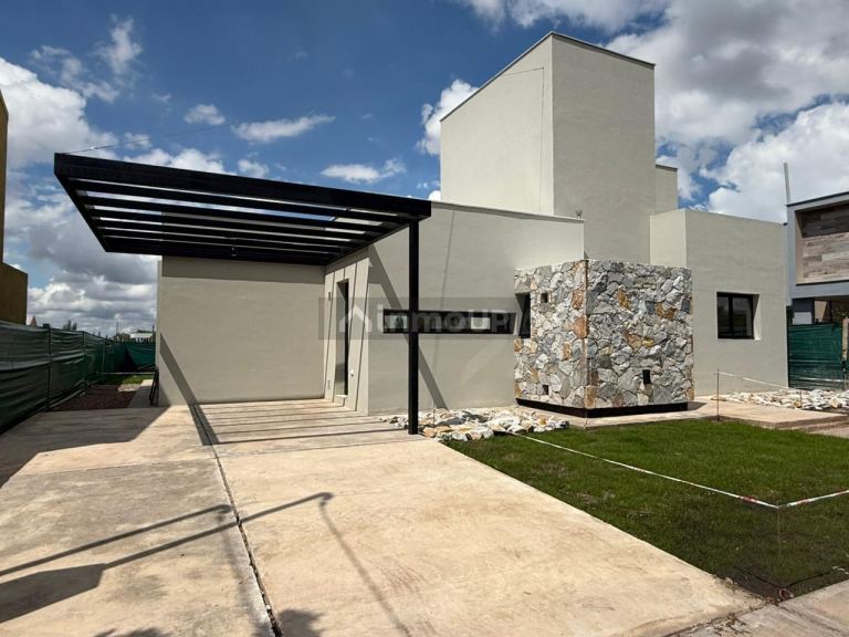Casa en Venta en Guaymallen, Mendoza