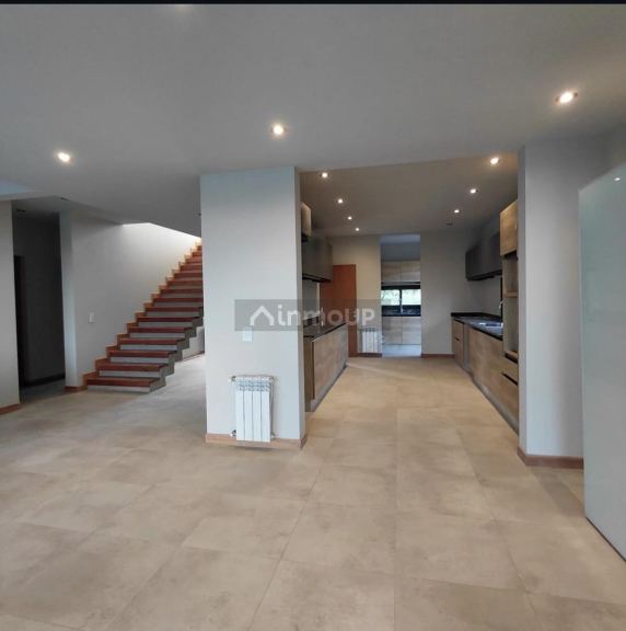 Casa en Alquiler en Godoy Cruz, Mendoza