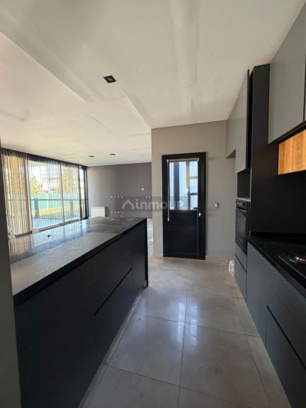 Casa en Alquiler en Guaymallen, Mendoza - USD 1.600 | Inmoup - 6