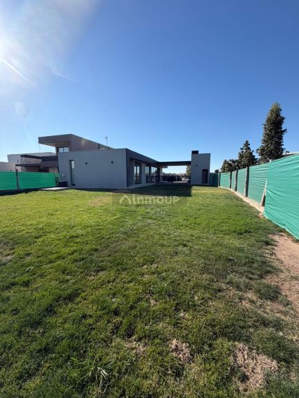 Casa en Alquiler en Guaymallen, Mendoza - USD 1.600 | Inmoup - 12