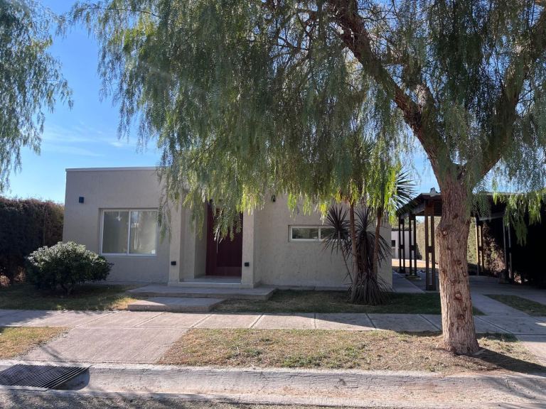 Casa en Venta en Guaymallen, Mendoza