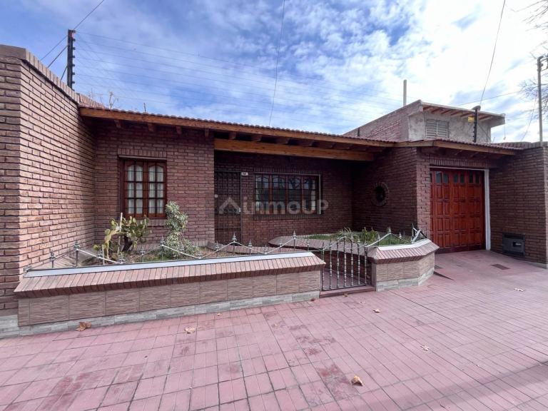 Casa en Venta en Guaymallen, Mendoza