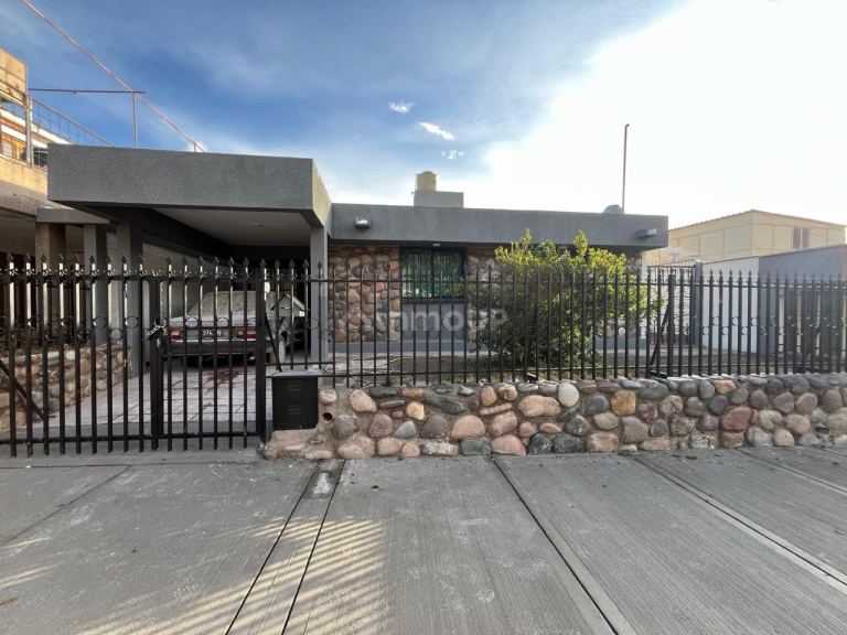 Casa en Venta en Godoy Cruz, Mendoza