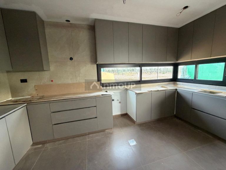 Casa en Venta en Maipu, Mendoza - USD 225.000 | Inmoup - 12