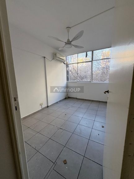 Oficina en Alquiler en Capital, Mendoza - $ 450.000 | Inmoup - 12