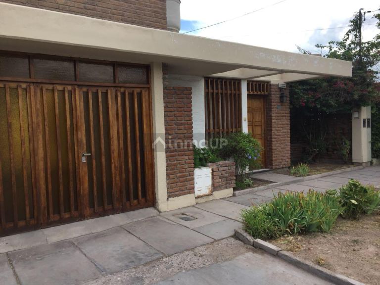 Casa en Venta en Guaymallen, Mendoza