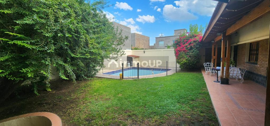 Casa en Venta en Guaymallen, Mendoza