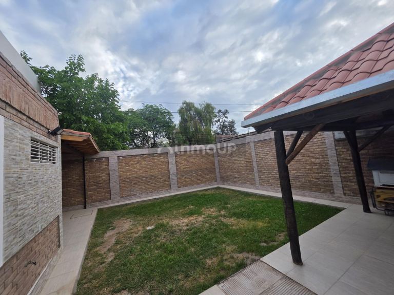 Casa en Venta en Guaymallen, Mendoza