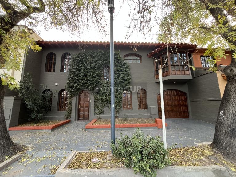 Casa en Alquiler en Capital, Mendoza